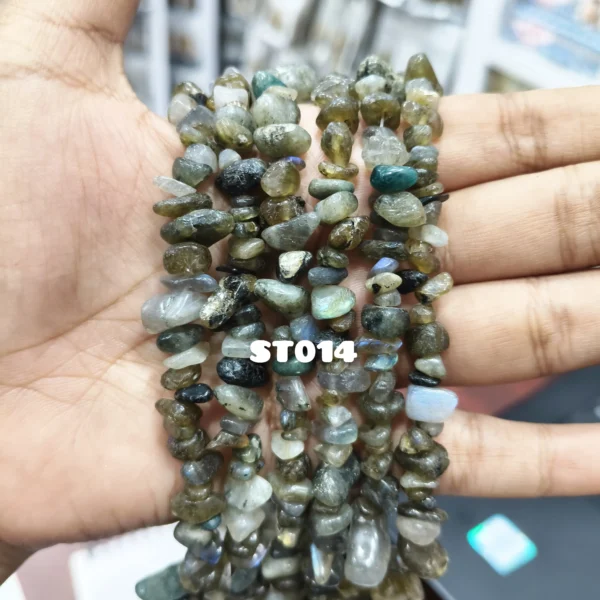 UNCUT BEADS 14