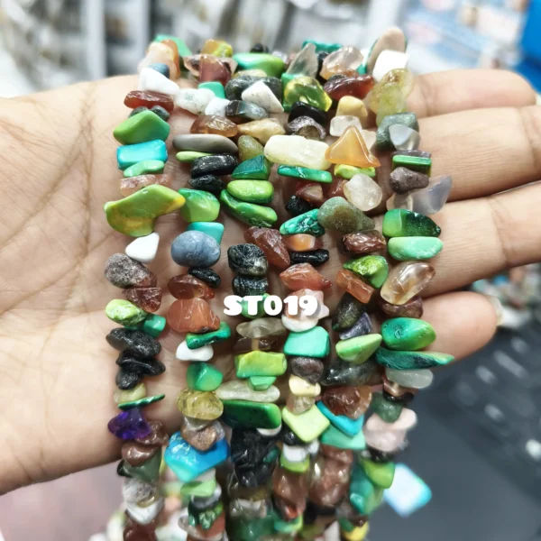 UNCUT BEADS 19