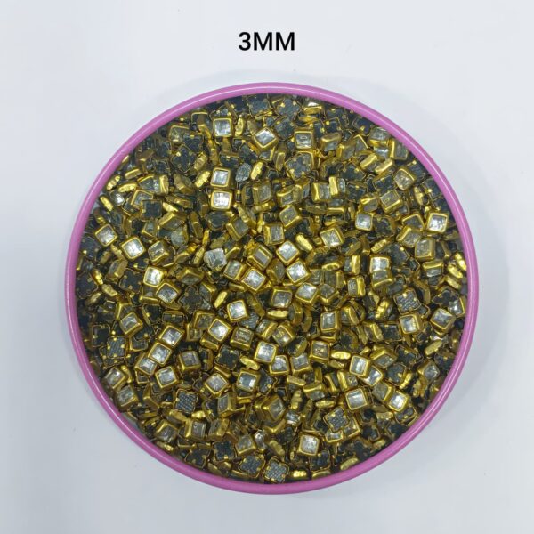SQUARE WHITE KUNDAN (3MM)