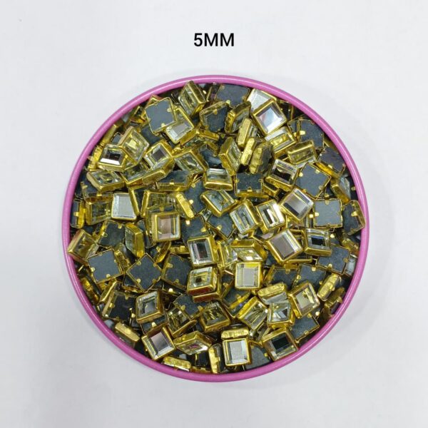SQUARE WHITE KUNDAN (5MM)