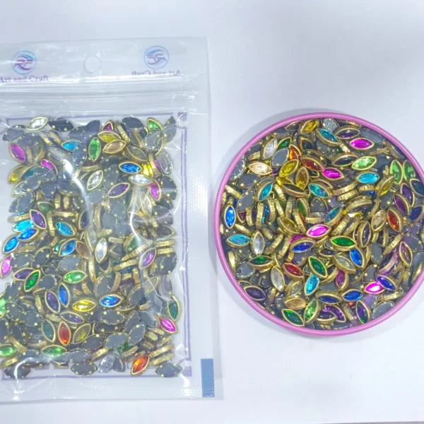 EYE GLOSSY MIXED KUNDAN