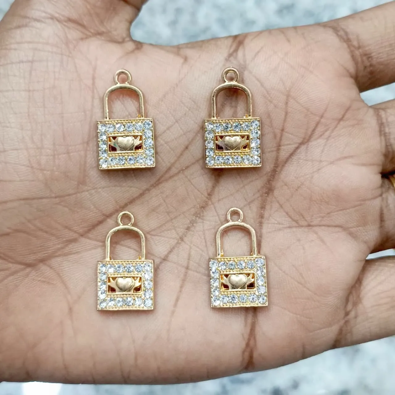 STONE CHARMS 41(6 PCS PACK)
