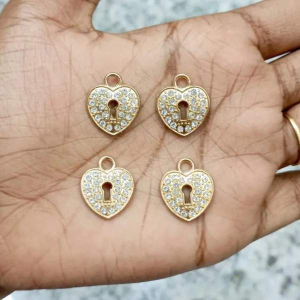 STONE CHARMS 48(6 PCS  PACK)
